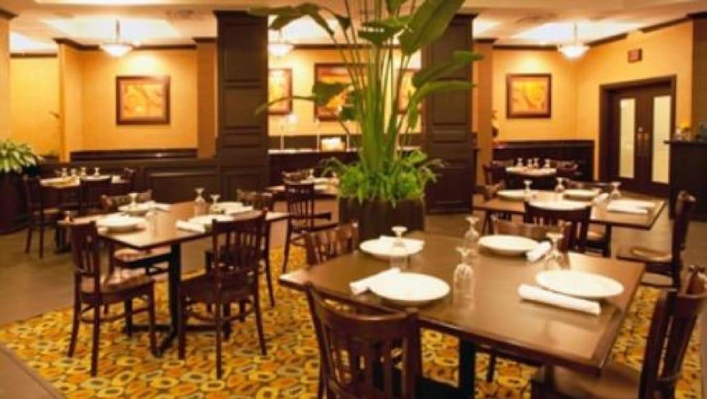 Delta Hotels By Marriott Columbia Northeast المظهر الخارجي الصورة